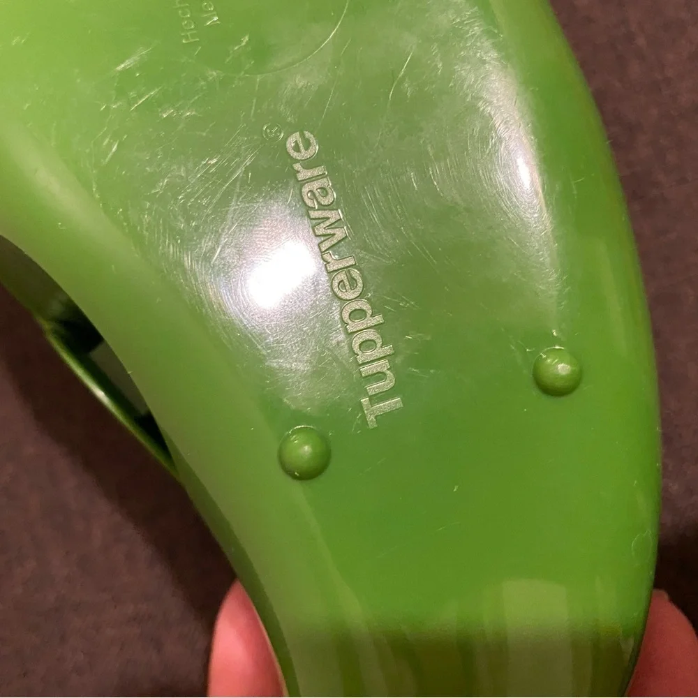 Tupperware Fun Green Jalapeño Pepper Shaped Salsa Container